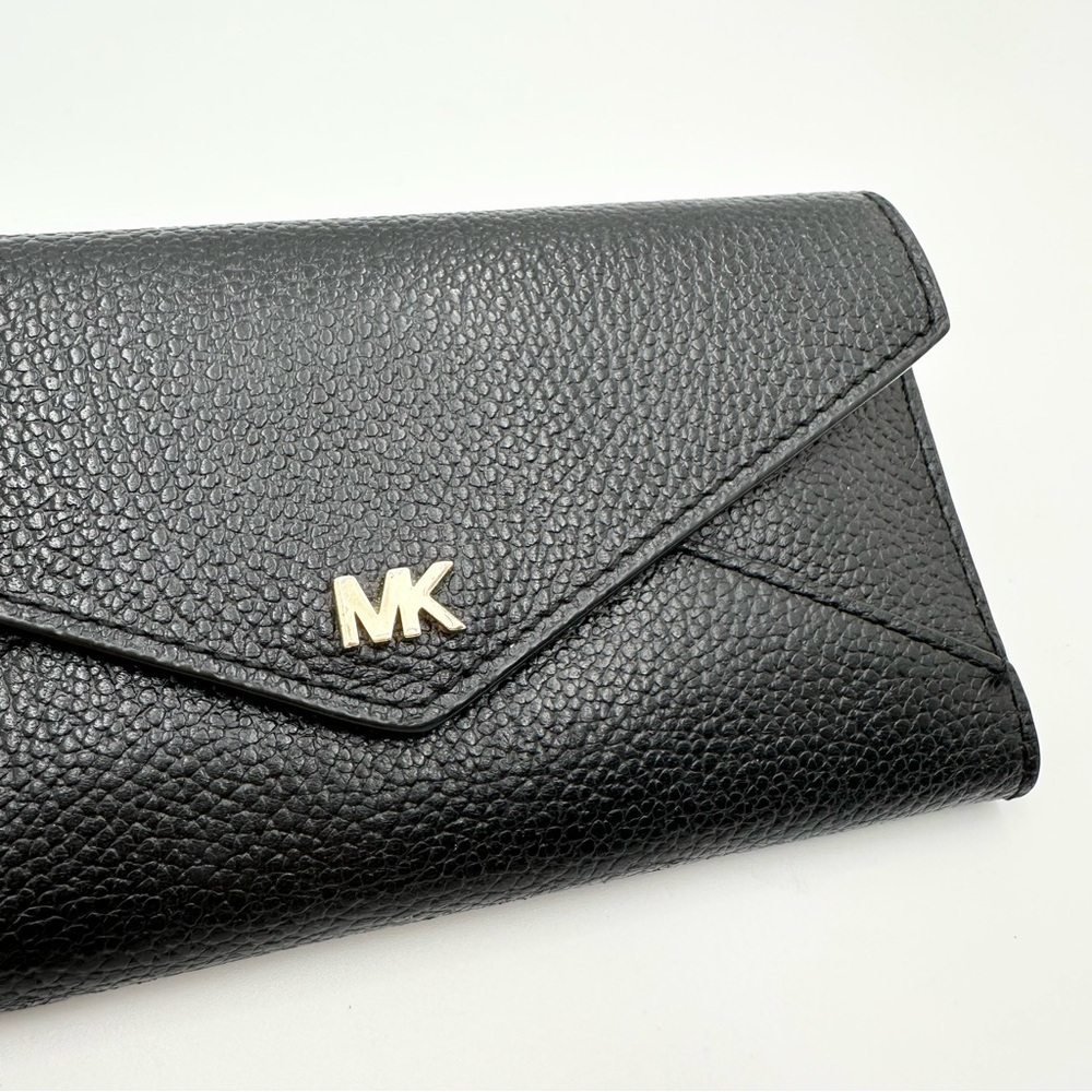 Michael Kors Black Leather Slim Trifold Envelope Wallet - Picture 2 of 11